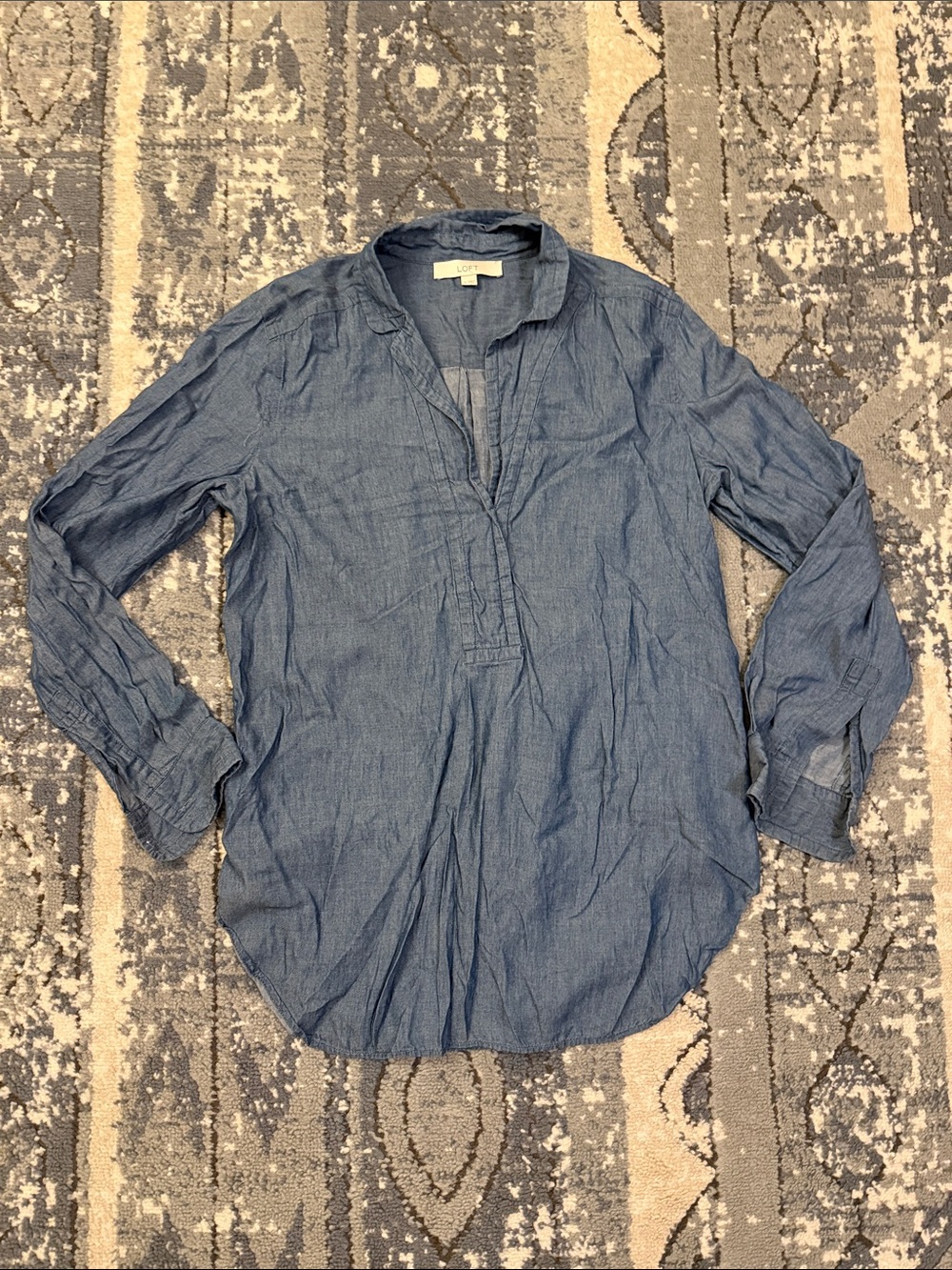 LOFT Chambray Blue Casual Button-Front Pullover Shirt